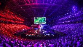 Shanks陪酒辩论事件：网络红人道歉，AL公司发布处罚公告